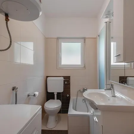 By The Sea - 18433 Lägenhet Molat