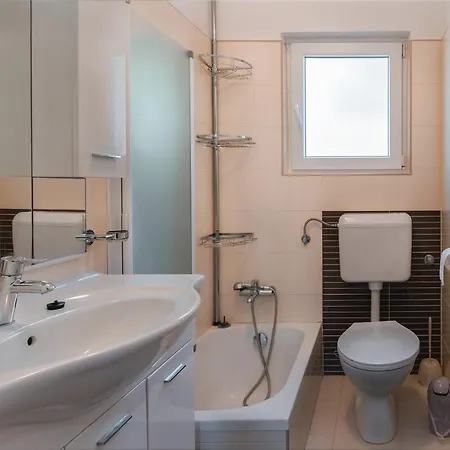 By The Sea - 18433 * Molat