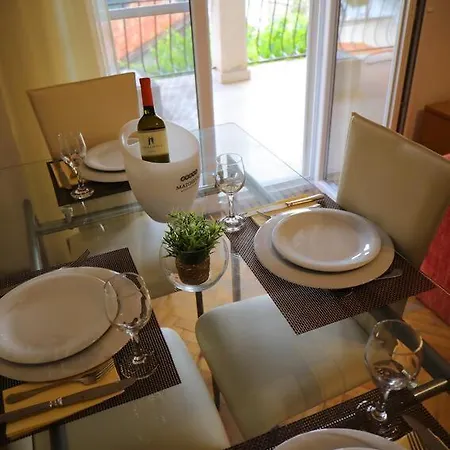 Appartement By The Sea - 18433 Molat